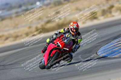 media/Jan-09-2022-SoCal Trackdays (Sun) [[2b1fec8404]]/Turn 11 (935am)/